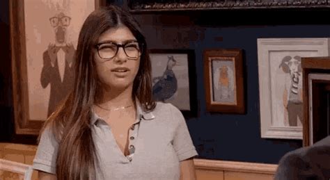 mia khalifa desnuda gif|Mia khalifa fuck gif Porn Videos